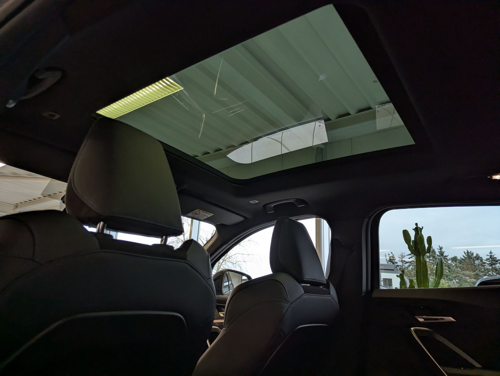 BMW X2 20 i M-Sport Pano Aktivsitze Kamera AHK - Image 14