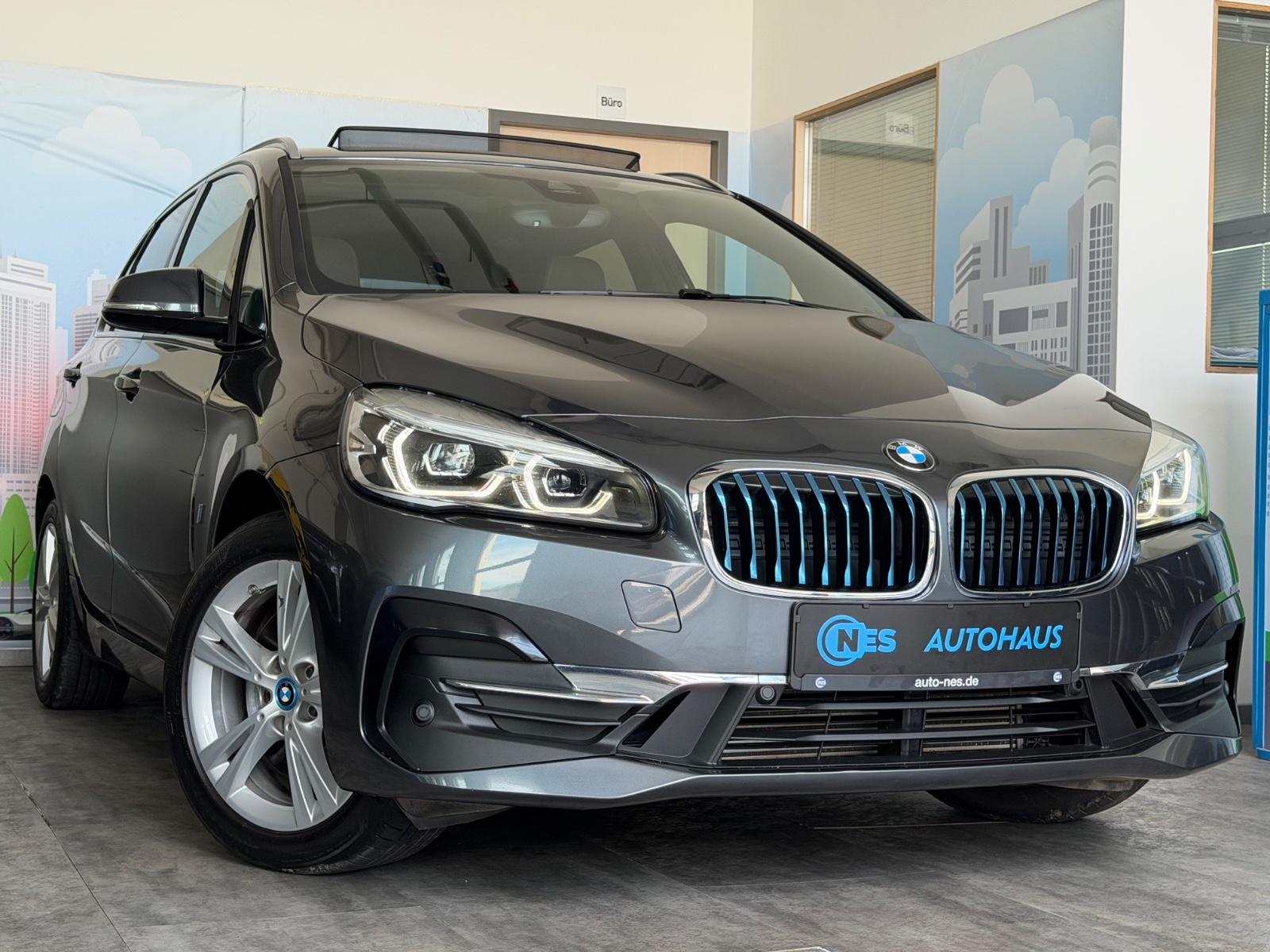 BMW 225 XE*LUXURY*PANO*LEDER*KAM*HARMAN*MEMORY*KEY*