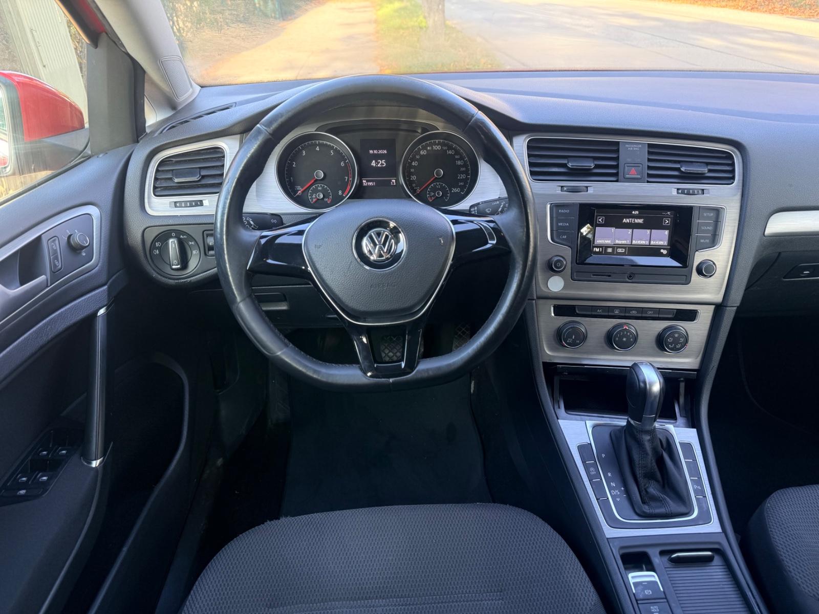 Volkswagen Golf 2015 — photo 11