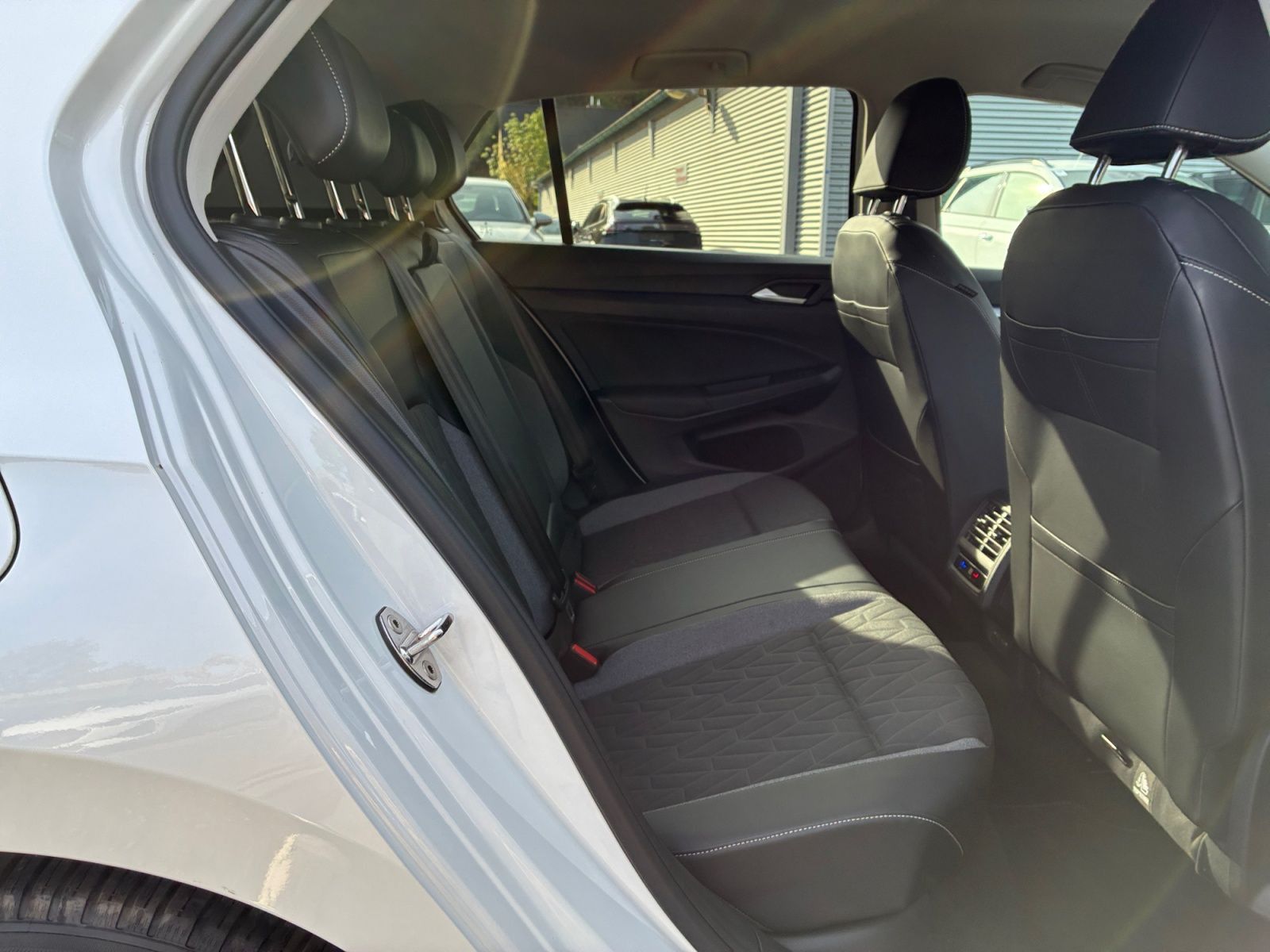 Volkswagen Golf - Bild 17