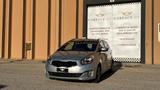 Kia Carens 1.7 CRDi 136 CV - 2014 - graue Kia Carens
