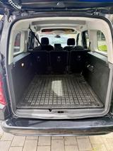 Toyota Proace City 1,2-l-Turbo 96kW L2 Team Deutsch... - schwarze Toyota PROACE CITY