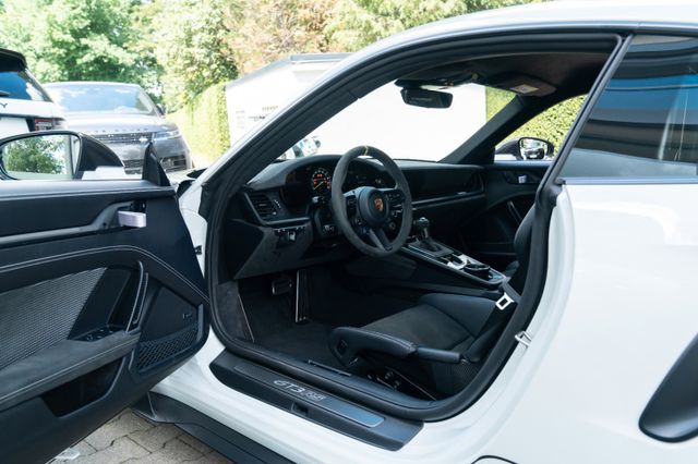 Porsche 992 GT3 RS/ WEISSACH/ CLUBSPORT/ BOSE/ LIFT