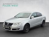 Volkswagen Passat Lim. 2.0 Klimaaut Temp SHZ PPvo+hi Export - Volkswagen Passat mit Benzin-Antrieb: Limousine, 2.0