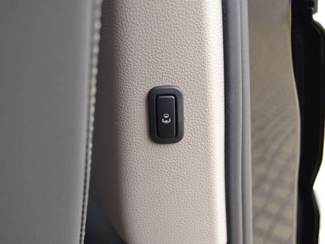 T7 Multivan 2.0 TDI DSG lang Style 18-ZOLL+DCC/M