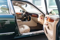 Fahrzeugabbildung Jaguar Daimler 4.0 Super V8 *LWB / Sherwood / MwSt.*