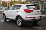 Kia Sportage 1.6 Attract Navi Klimaaut. Tempomat - Kia Sportage: Weiß