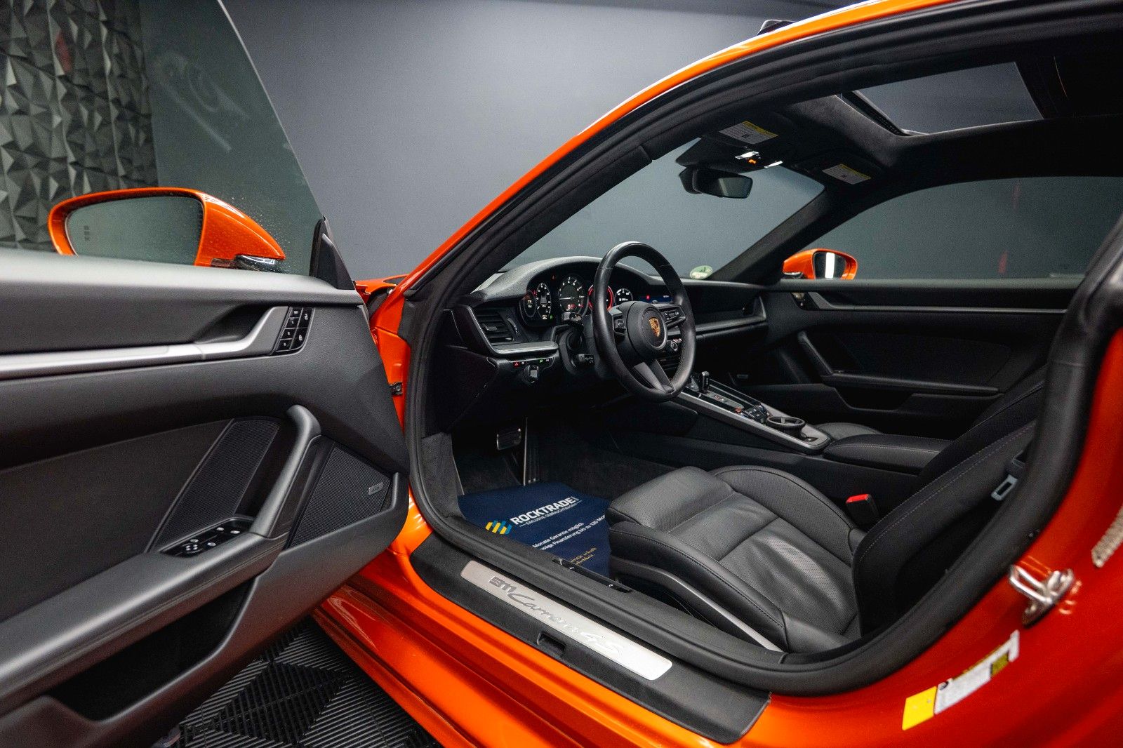 Fahrzeugabbildung Porsche 992 911 Carrera 4 S TECHART AKRAPOVIC 111 Punkte