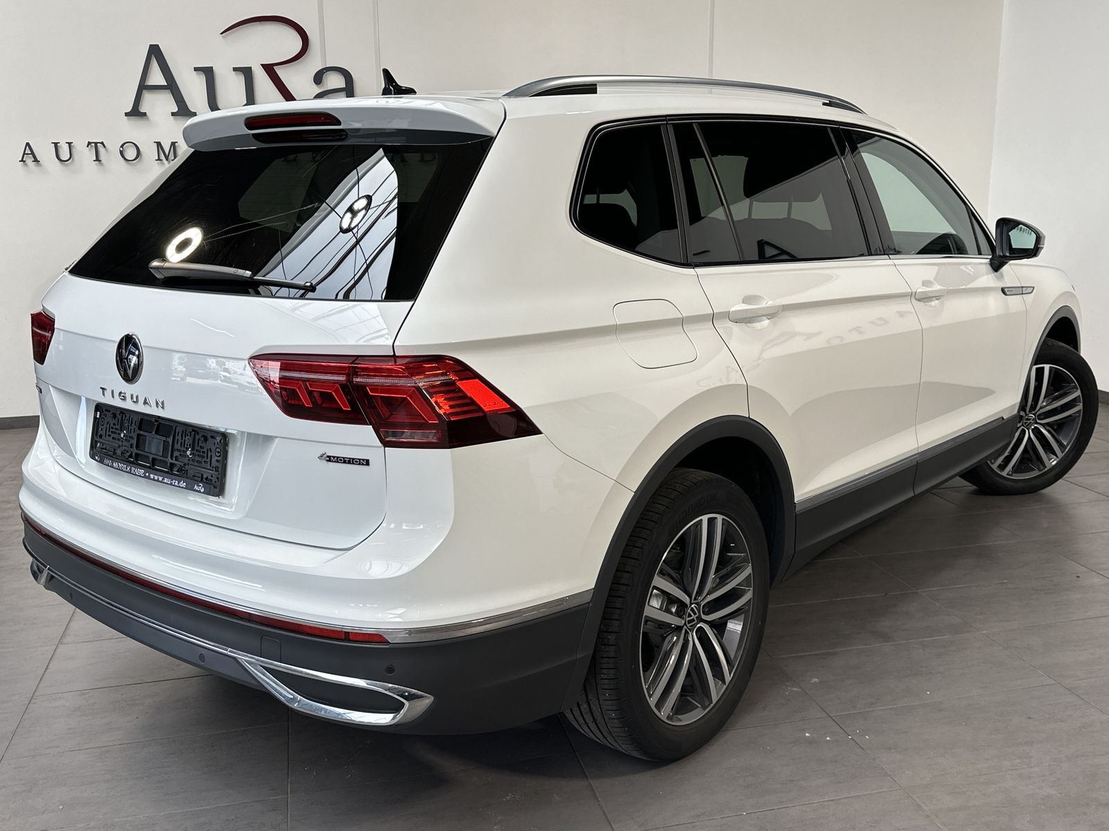 Fahrzeugabbildung Volkswagen Tiguan Allspace 4M Elegance 7-Sitzer NAV+IQLIGHT