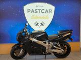 Honda CBR 900 RR - HONDA CBR 900 RR