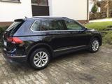 Volkswagen Tiguan 2.0 TSI 132kW DSG 4MOTION Highline Hi... - VW Tiguan von privat