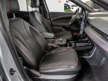Ford Mustang Mach-E P.-Dach Digitales Cockpit Leder