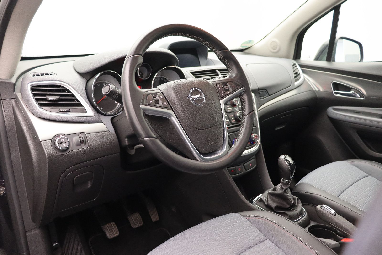 Fahrzeugabbildung Opel Mokka Innovation ecoFlex 4x4 Navi950