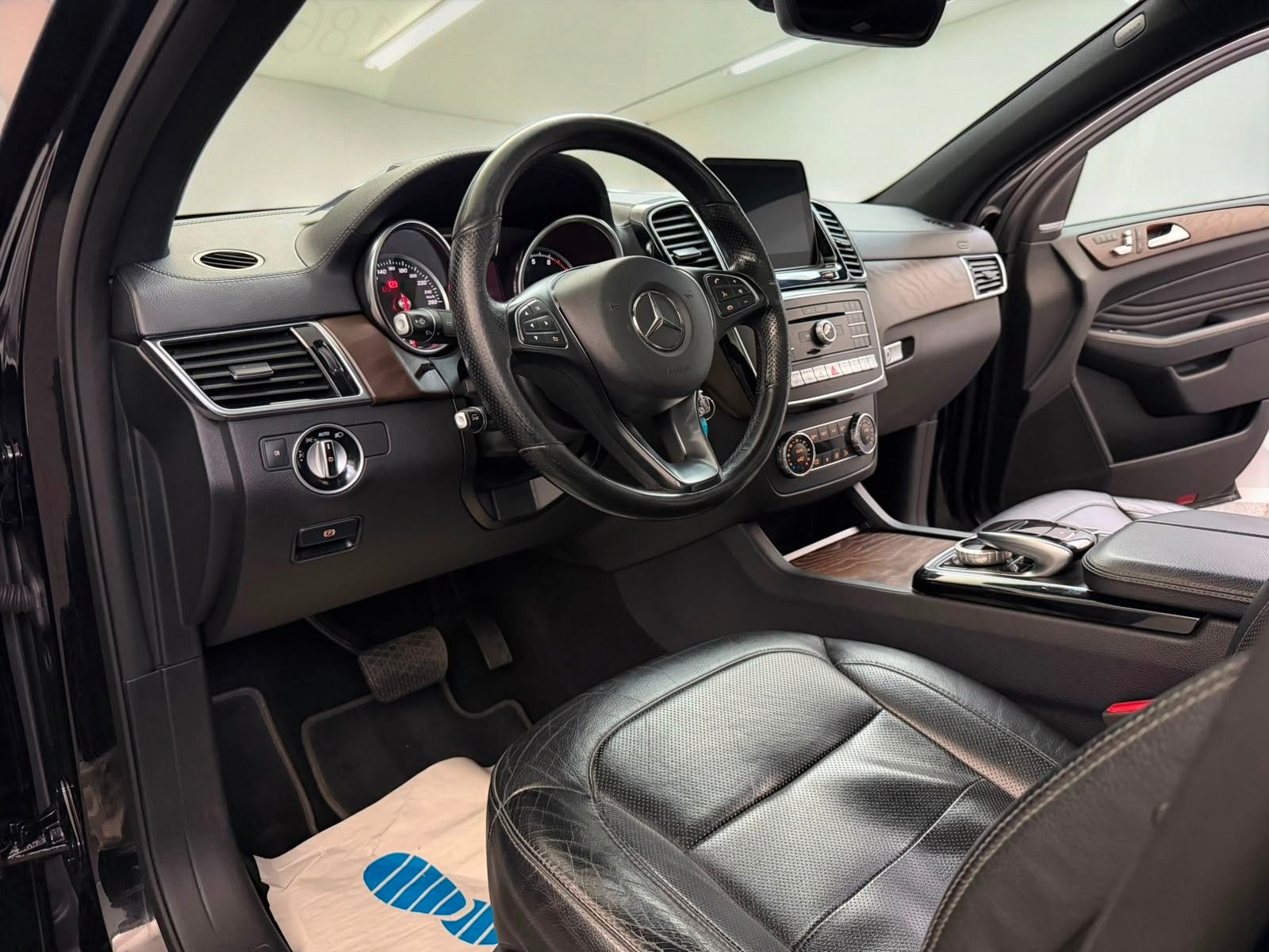 Mercedes-Benz GLE 400 Coupe AMG Line AIRM*H&K*MEMO*360*SITZKLI foto 10