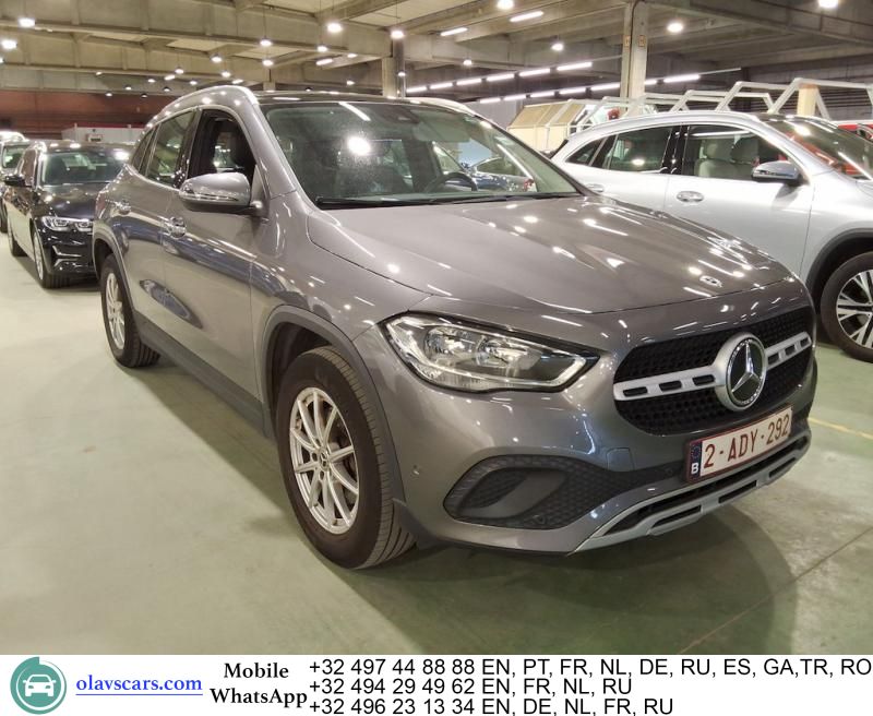 Mercedes-Benz GLA 180 d Pano Aut. Widescreen Navi 1/2 Leather imagem 2
