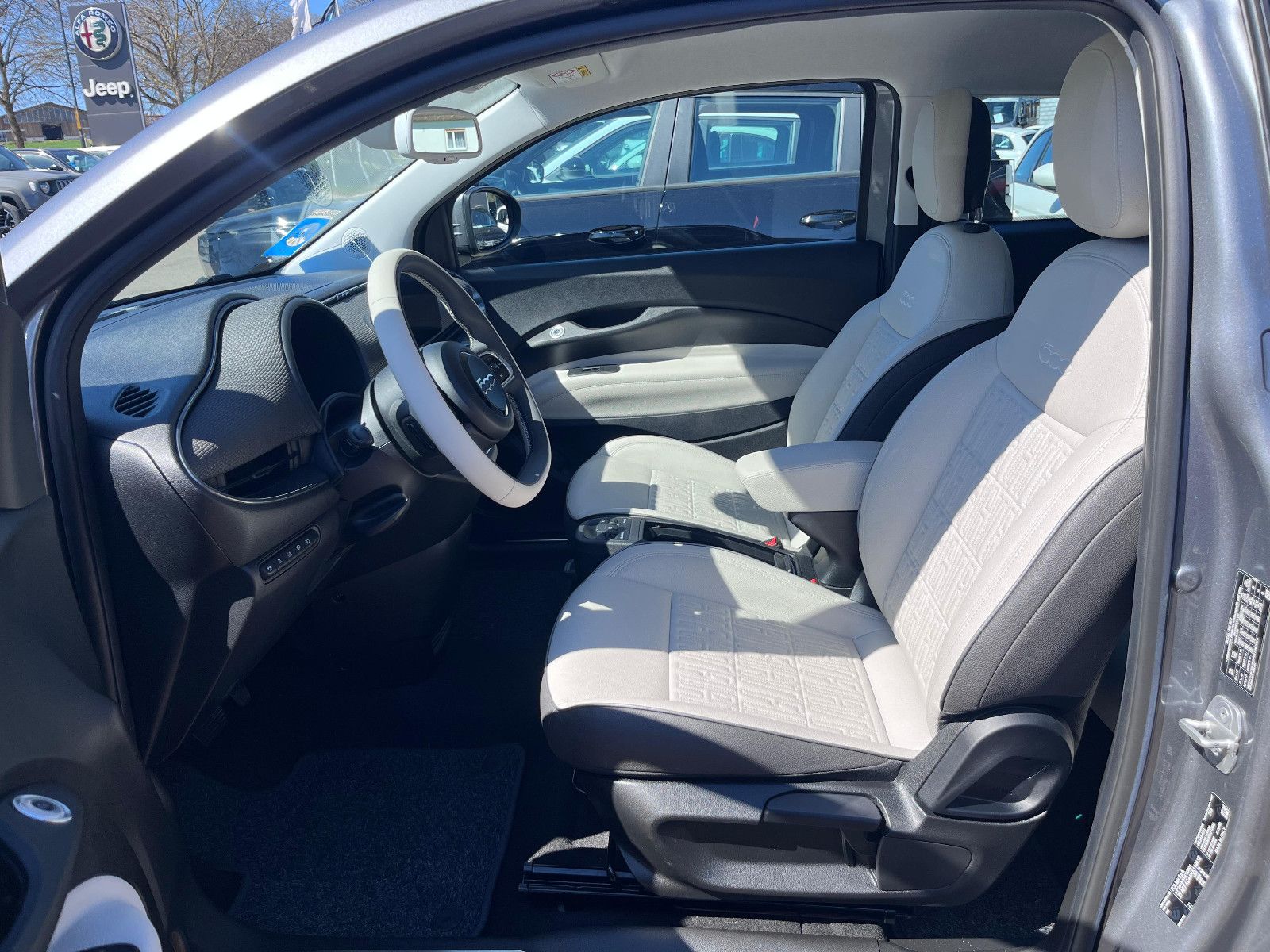 Fahrzeugabbildung Fiat 500e La Prima by Bocelli