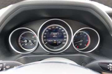 Mercedes E 300 - 2