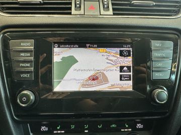 Skoda Octavia *2-ZONEN*SZHZ*NAVI*TEMPO*PDC*