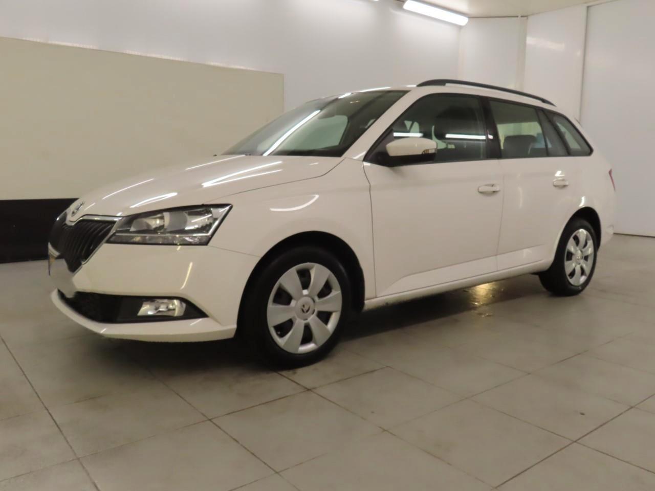Skoda Fabia Combi 1.0 TSI Ambition/DSG/PDC/CARPLAY