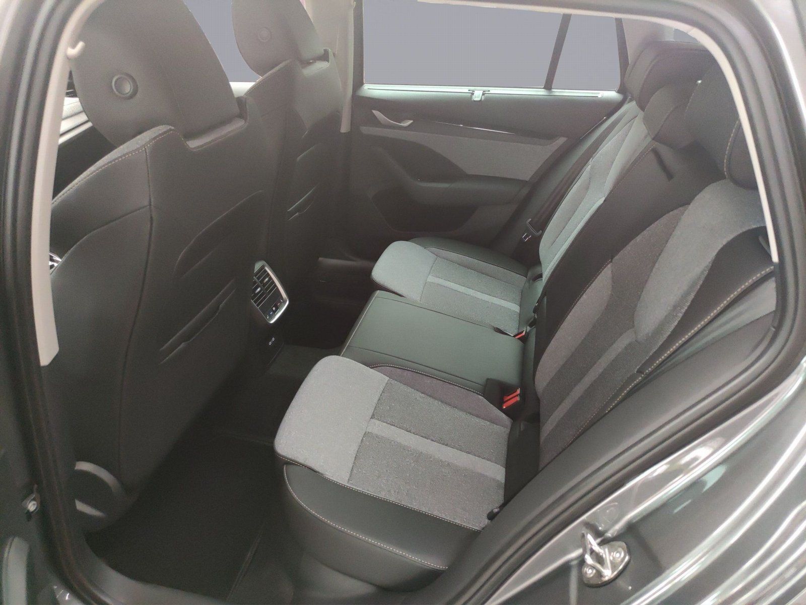 Skoda Octavia - Bild 10