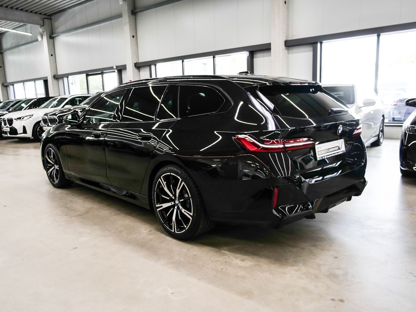BMW 520 iA Touring M SPORT 20'' AHK STANDHZG SITZLÜF foto 2