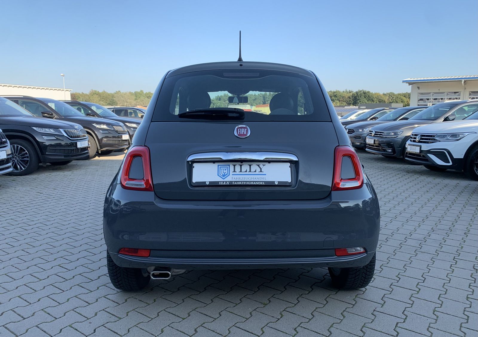 Fahrzeugabbildung Fiat 500 1.2 Lounge*PDC*UConnect*LED*Tempomat*ELFH*