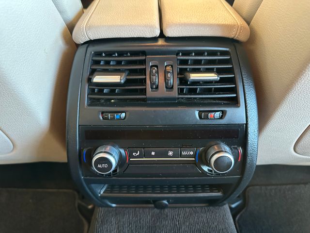 MYAUTOCENTER – Gebraucht- und Jahreswagen mit Werkstattservice in Pfaffenhofen BMW 520 d *BiXenon*Leder Dakota*Navi*PDC