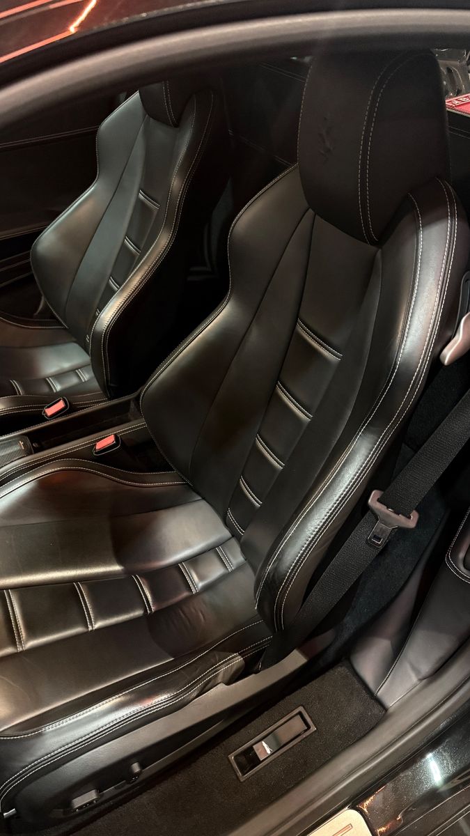 Fahrzeugabbildung Ferrari 458 Italia*dt. Auto*Carbon*AFS*