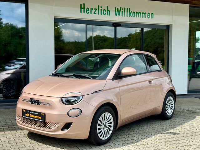 Fiat 500e Action Tempomat SOS LED Klima