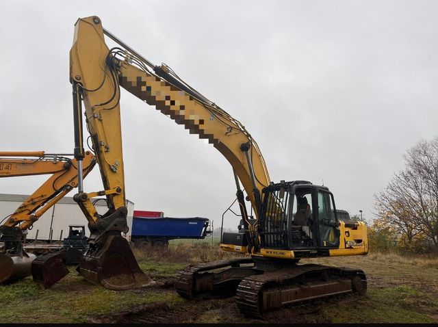 New Holland E305C