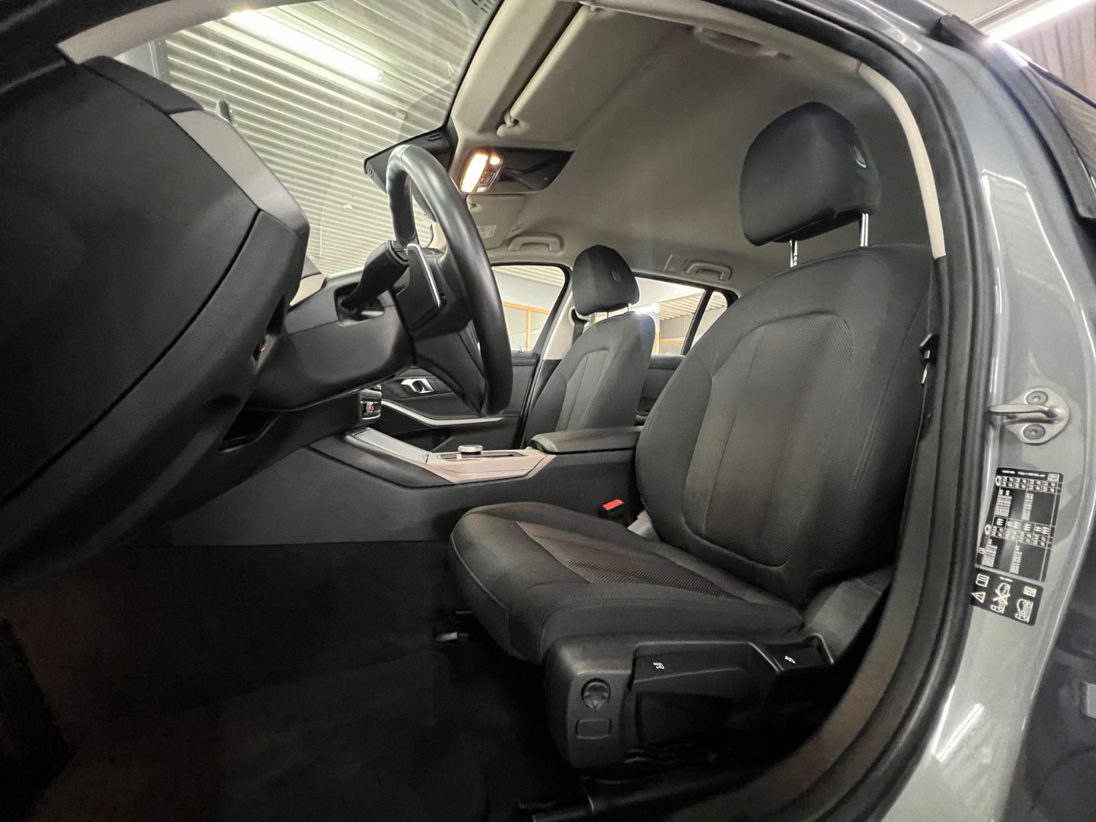 BMW 320d Touring xDrive III Driving Assistant III foto 21