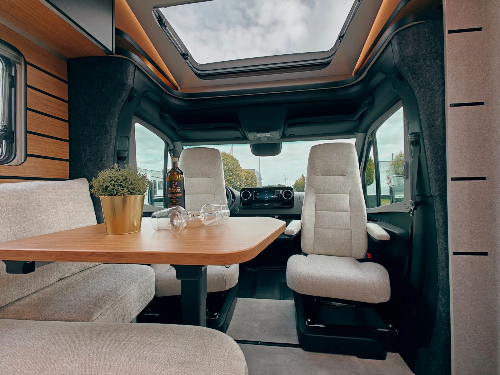 Fahrzeugabbildung HYMER / ERIBA / HYMERCAR ML - T 580 4x4² STORMTROOPER