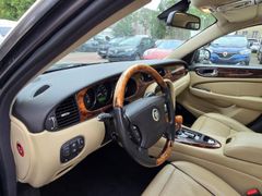 Fahrzeugabbildung XJ 2.7 D XJ6 Executive DPF