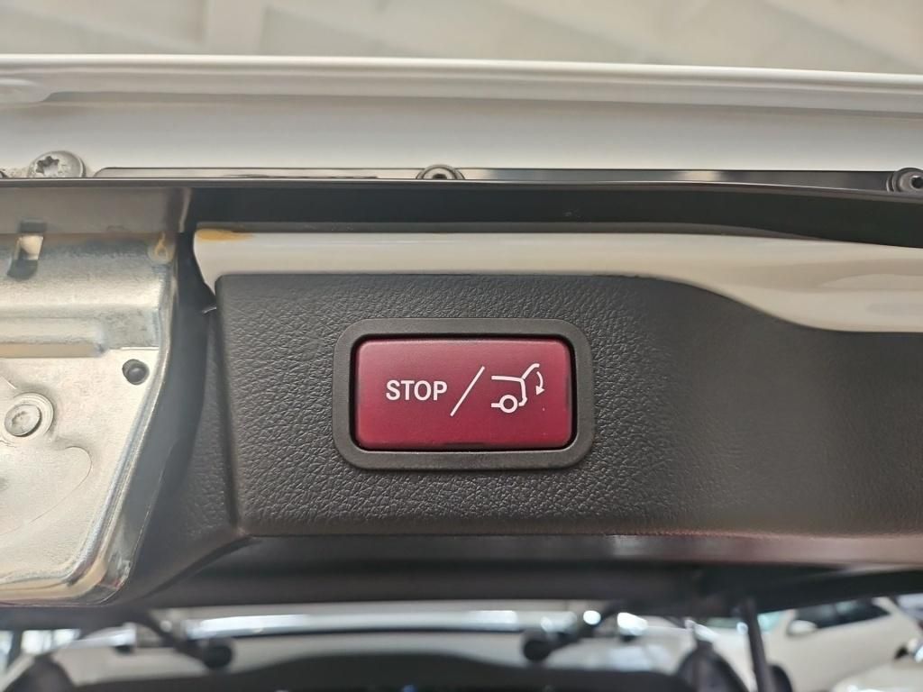 Fahrzeugabbildung Mercedes-Benz V 250 ED/L AMG 7 Sitze Tisch Pano AHK Sound DIST