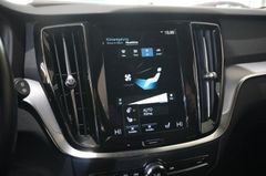 Fahrzeugabbildung Volvo V60 Kombi 2.0D MOMENTUM NAVI/LED/KAMERA/VIRT/AHK