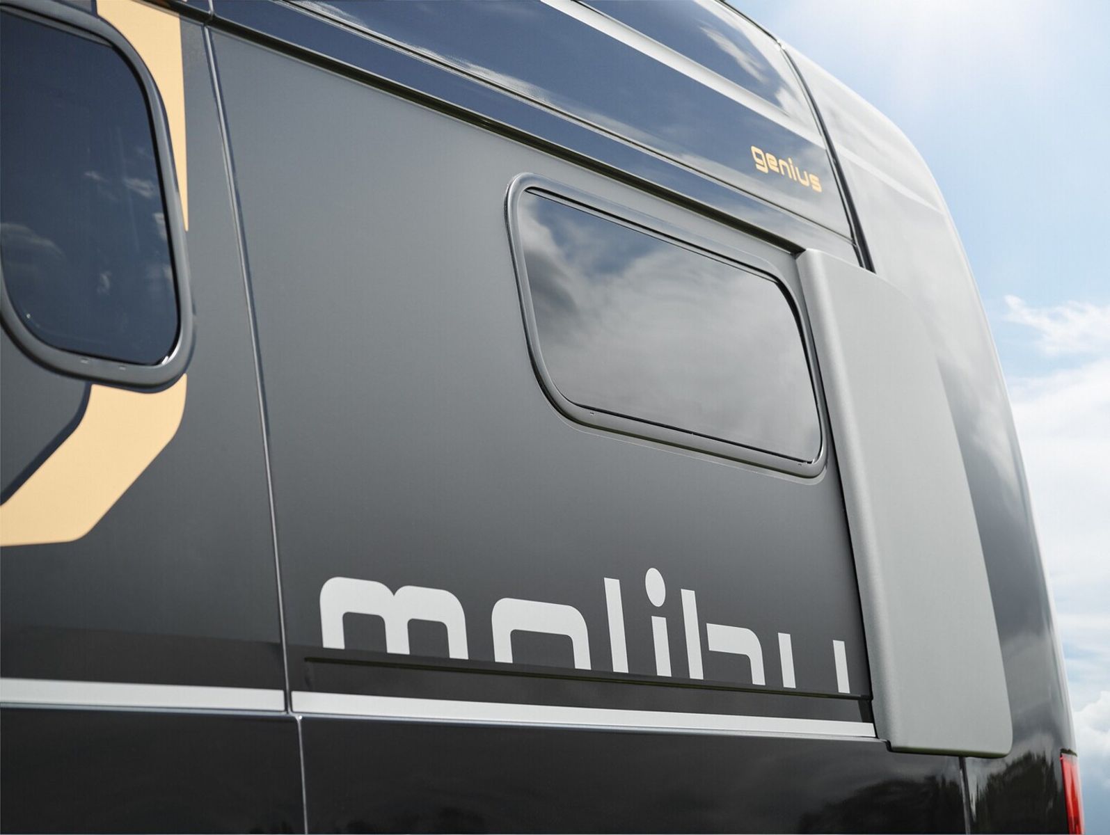 Fahrzeugabbildung Malibu Genius 641 LE Klimaautomatik, Radio DAB