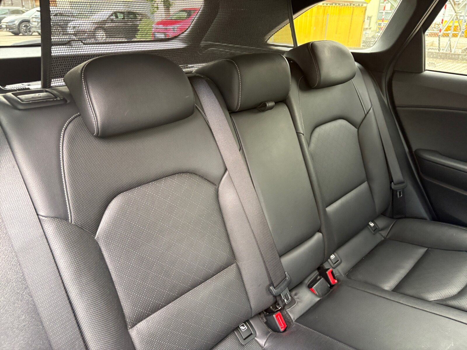 Fahrzeugabbildung Kia Ceed Sportswagon 1.6 CRDi DCT Platinum Edition