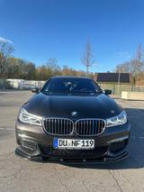 BMW 750d xDrive / M- Paket - BMW 750 in Duisburg