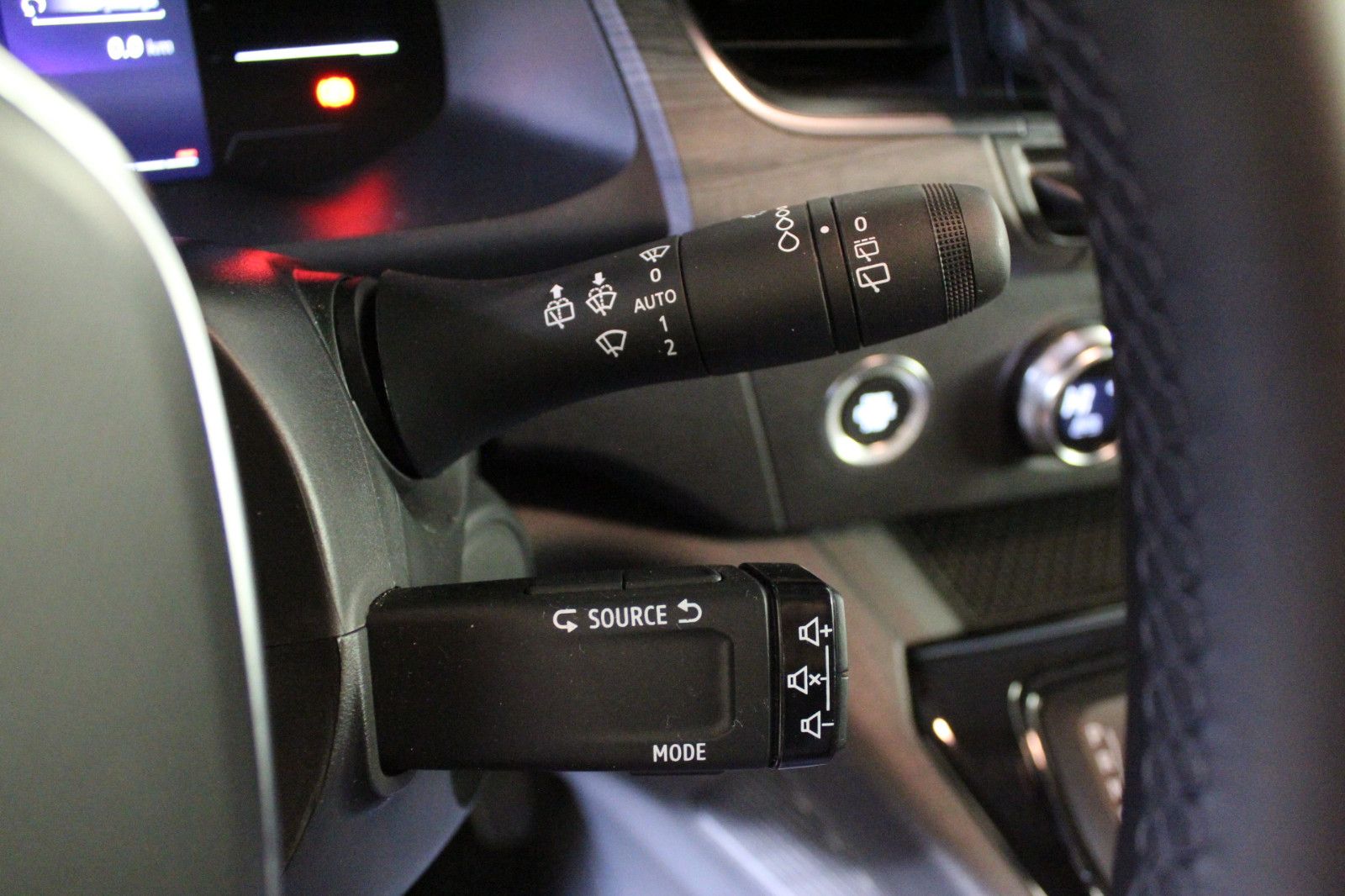 Fahrzeugabbildung Renault Kangoo Grand Techno TCe 130 EDC 7-Sitzer