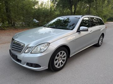 Mercedes E 200 - 2