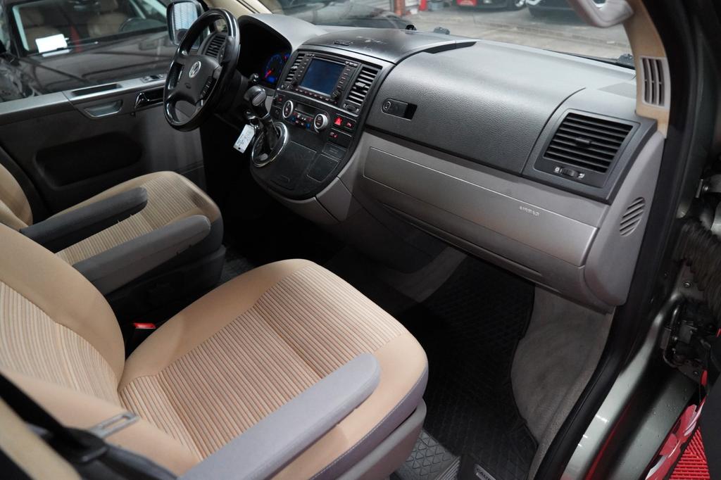 Volkswagen T5 California