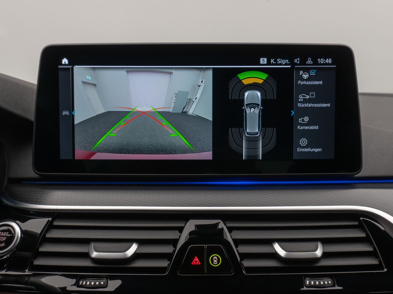 Fahrzeugabbildung BMW 520d xD M Sport Kamera HUD DAB Alarm Individual