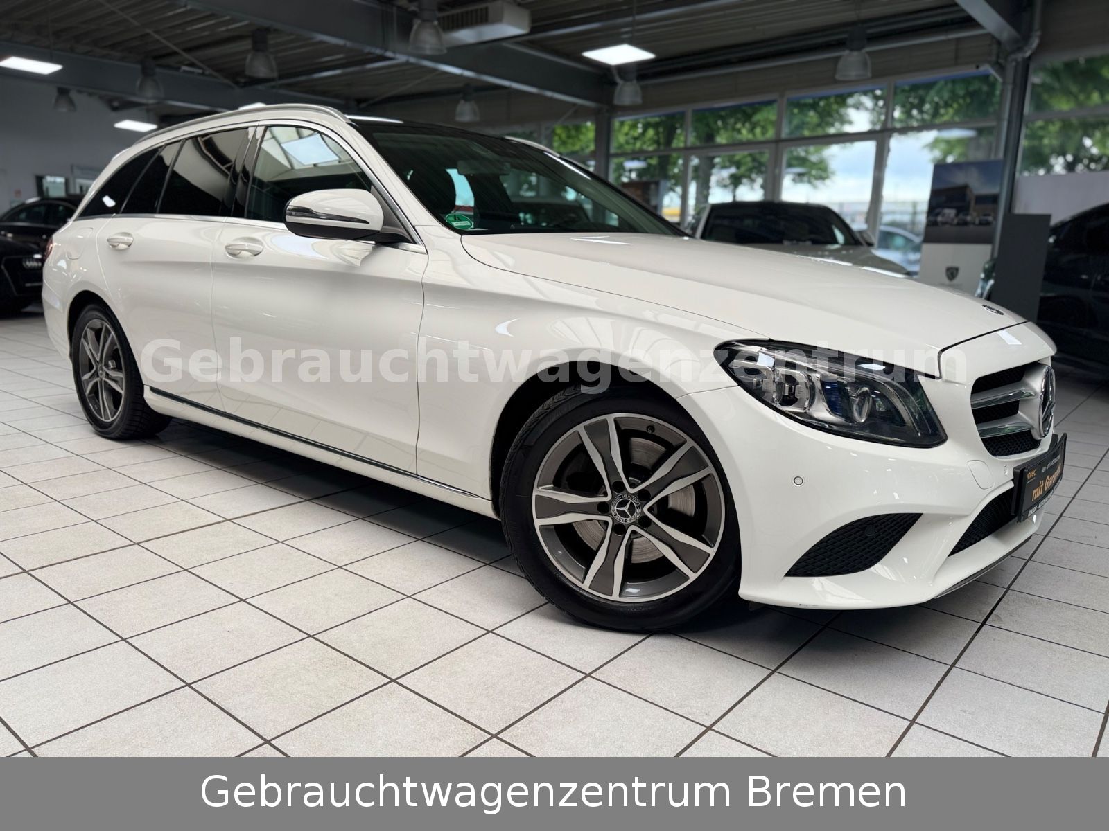 MERCEDES-BENZ C300 T Sportpaket*Automatik*Multibeam*Panorama*