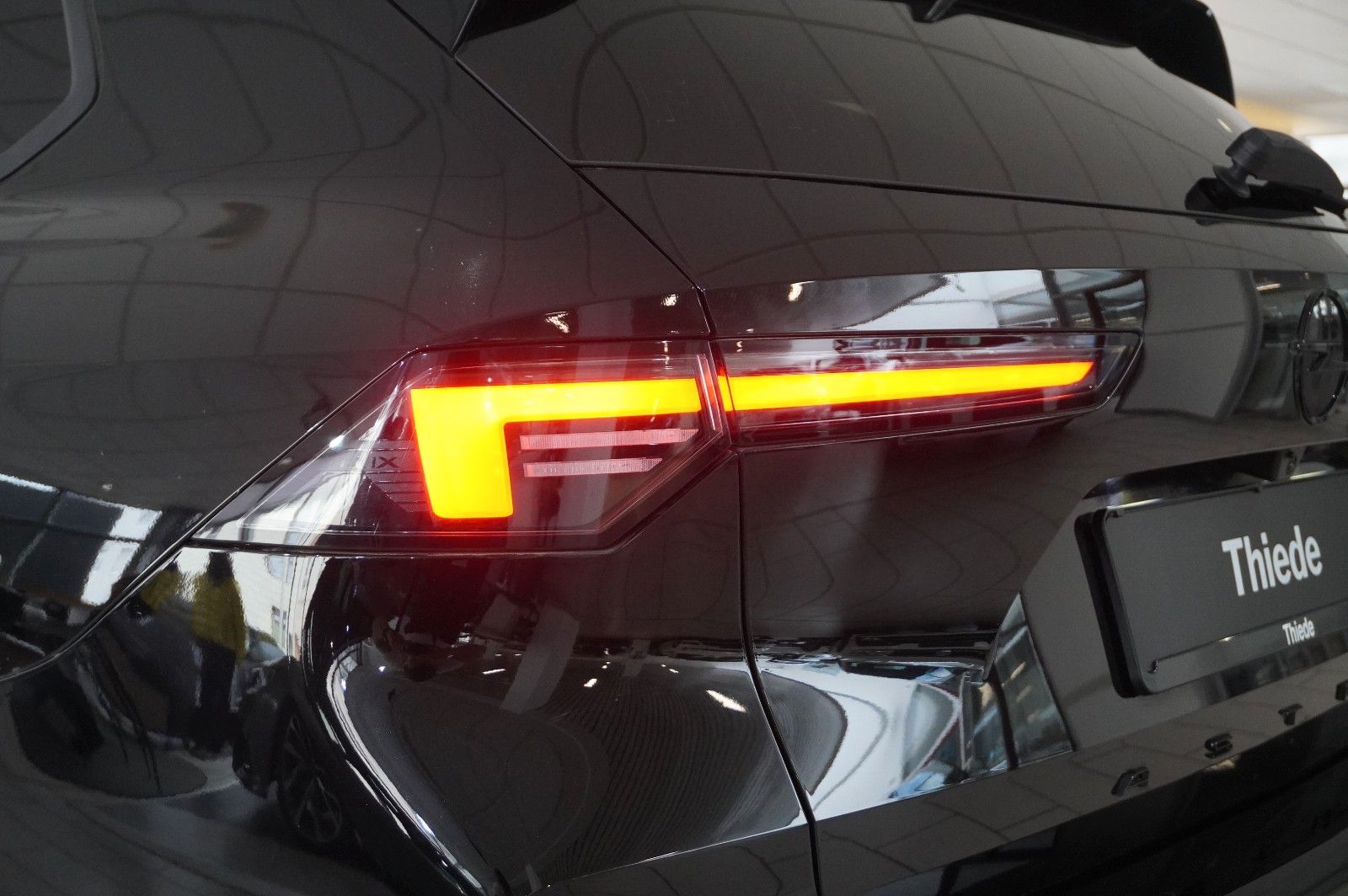 Fahrzeugabbildung Opel Astra L ST 1.2T GS SPORT NAVI/LED/VIRTUAL/SH/AHK
