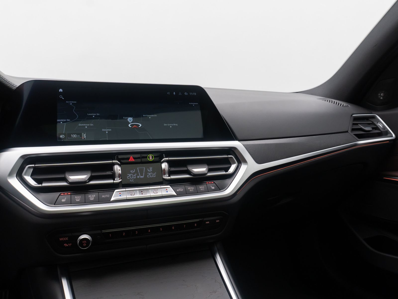 Fahrzeugabbildung BMW 320d xD Luxury Line HUD Panorama H/K Laser Voll