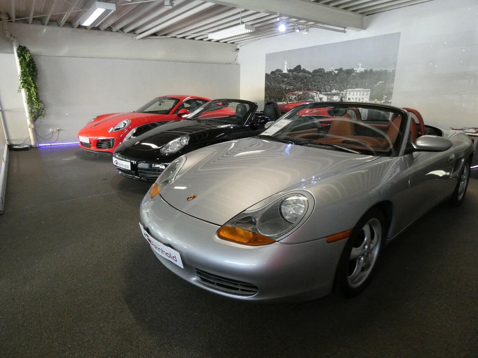 showroom-image-main