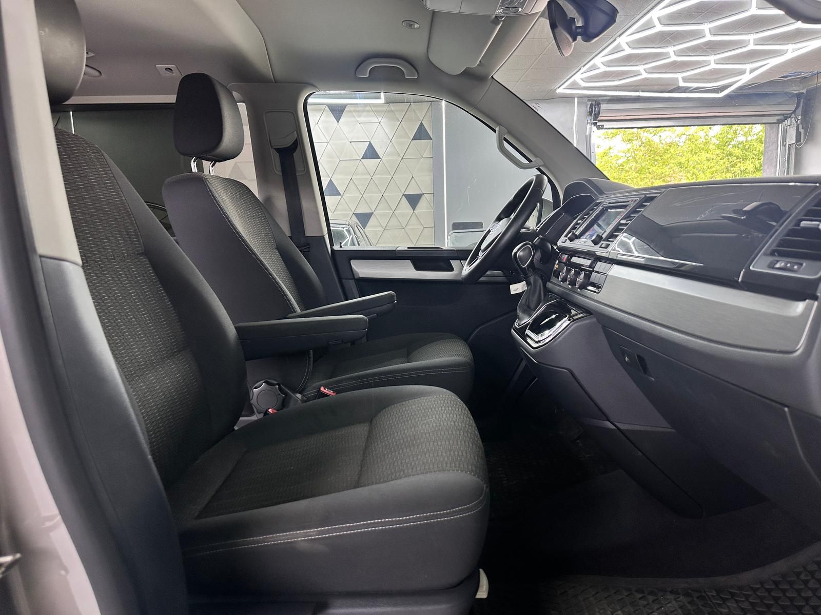 Volkswagen T6 Multivan Comfortline 2.0 TDI DSG AHK SHZ CAM foto 24