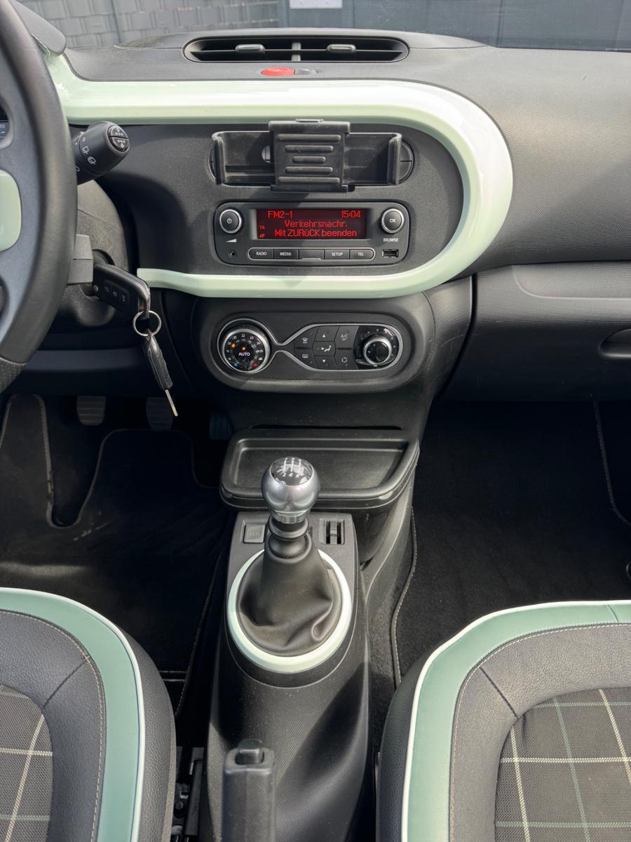 Renault Twingo La Parisienne SHZ+PDC+AC+WKR+LED+BLUE+LS+