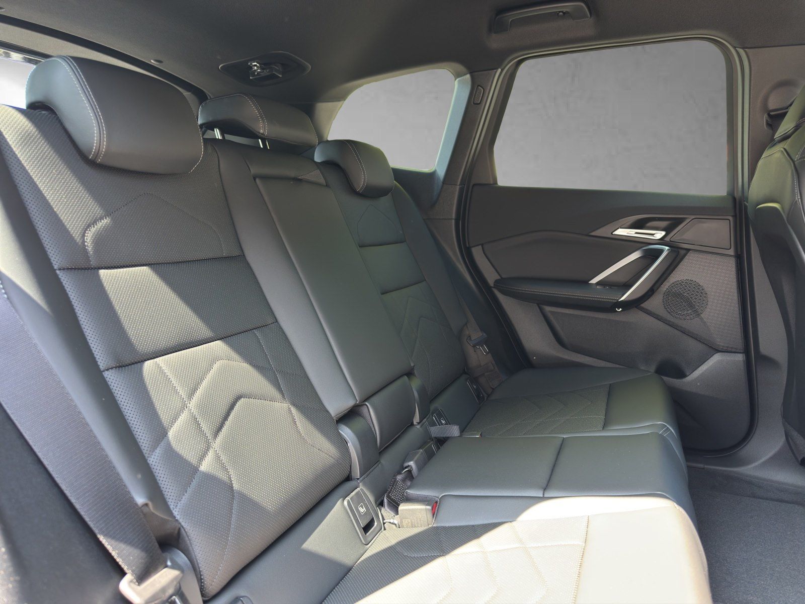 BMW iX1 - Bild 13