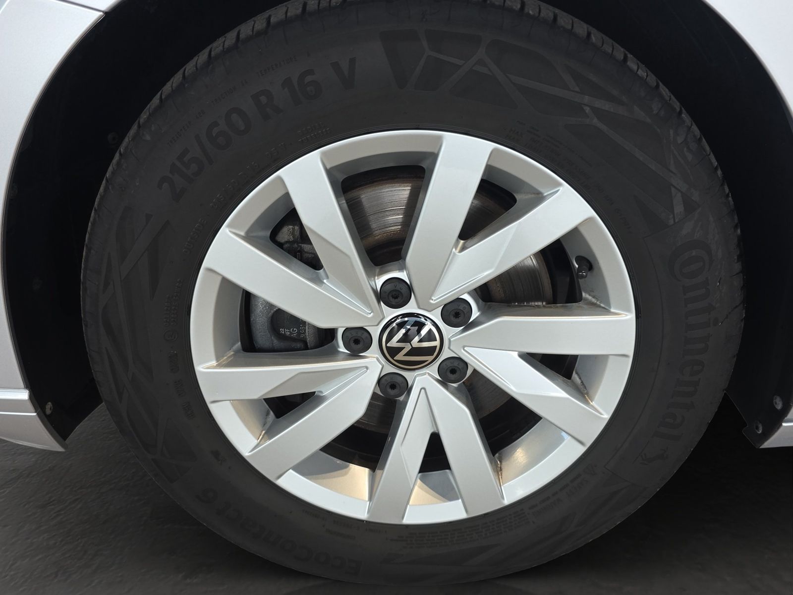 Volkswagen Passat Variant - Bild 10